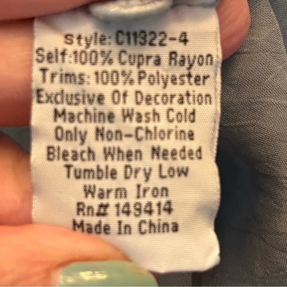 Johnny Was Taifa Blouse Blue Grey Embroidered Floral Peasant V-Neck Boho Medium - Picture 10 of 10